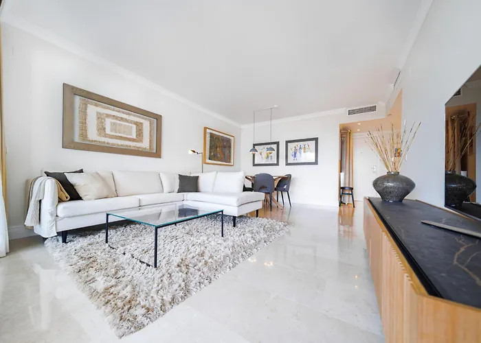 Beachfront Golden Mile Puento Sea View Wifi شقة